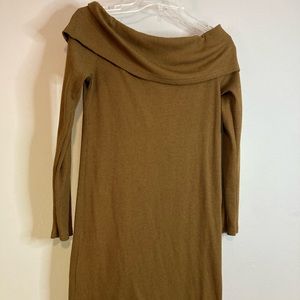 Women’s Brown Off Shoulder Dress Size Medium